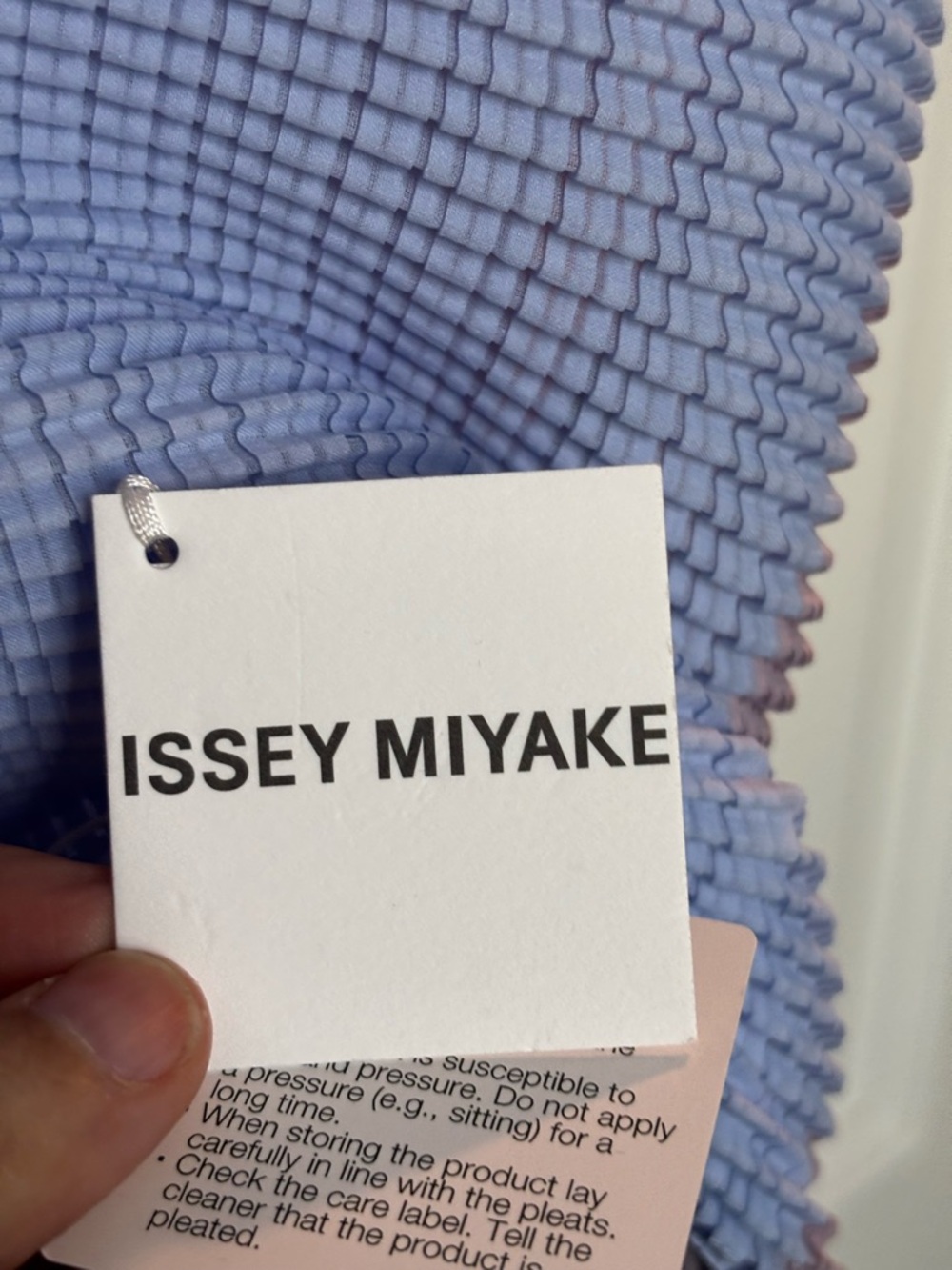 NWT ISSEY MIYAKE Unique Pleated Wave Colorblock Top in Coral & Periwink size 2/S - Picture 5 of 13